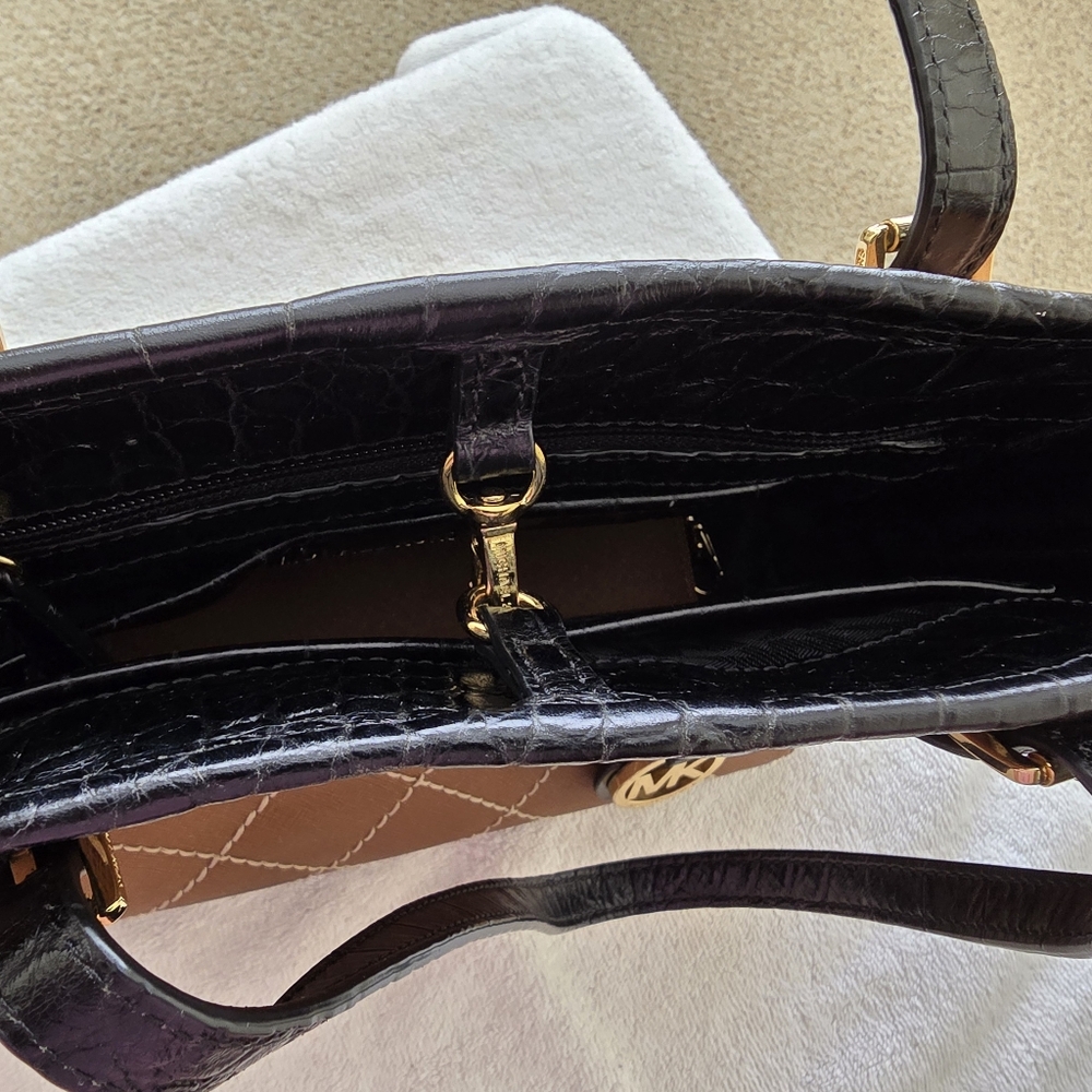 Michael Kors Satchel with Wallet Set - Picture 16 of 16